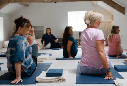 Web OM Yoga 107