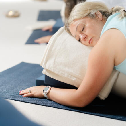 Web OM Yoga 90